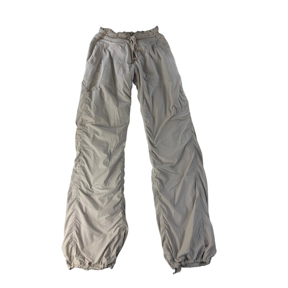 lululemon athletica Pants - Lululemon Dance Studio Pant II with Liner Size 8 Ruched Dune Cream Lined